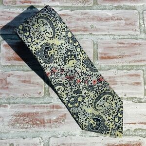 Vintage 70s Johnny Carson Paisley Tie